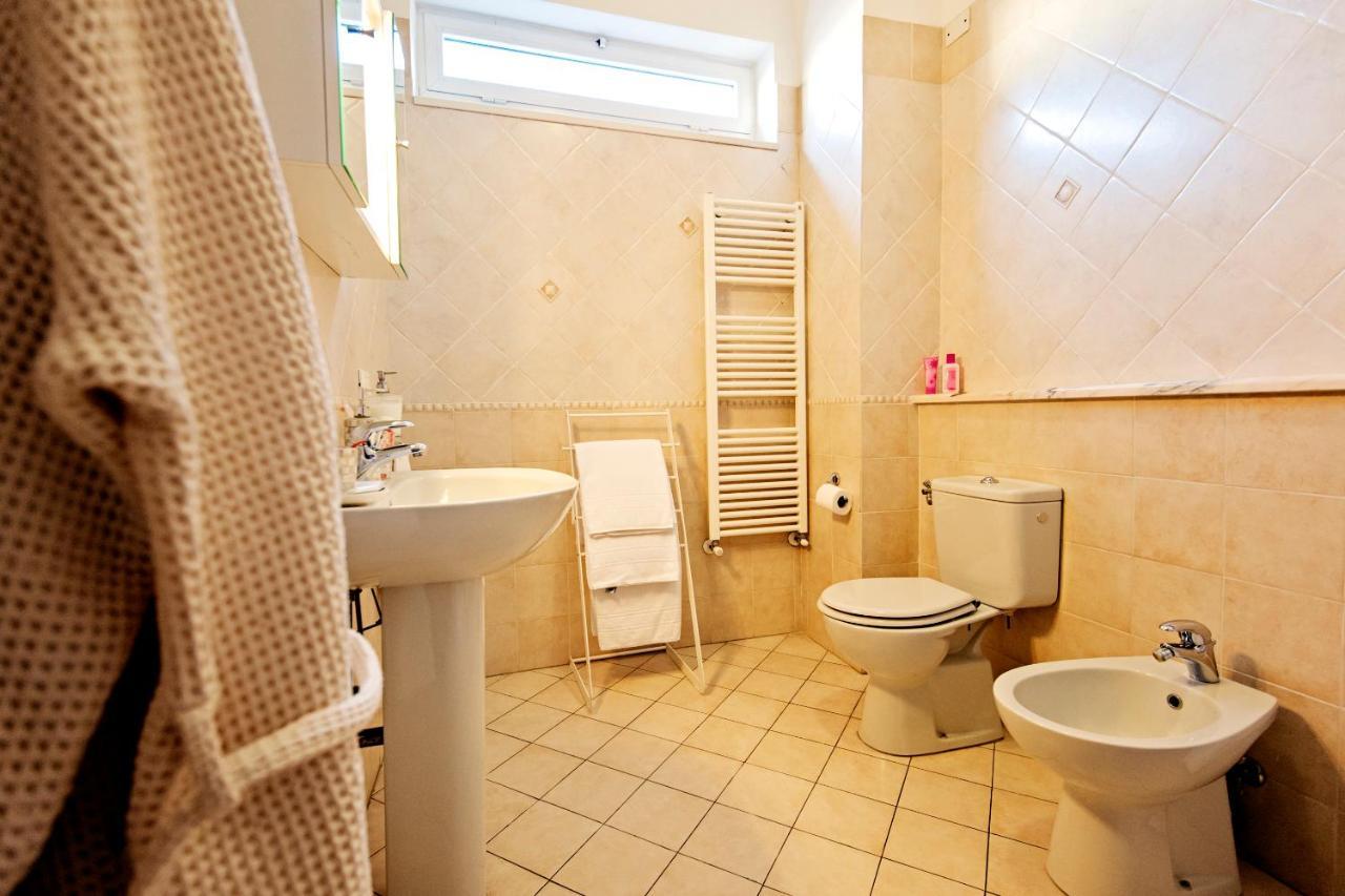 B&B Ai Cipressi ルッカ エクステリア 写真