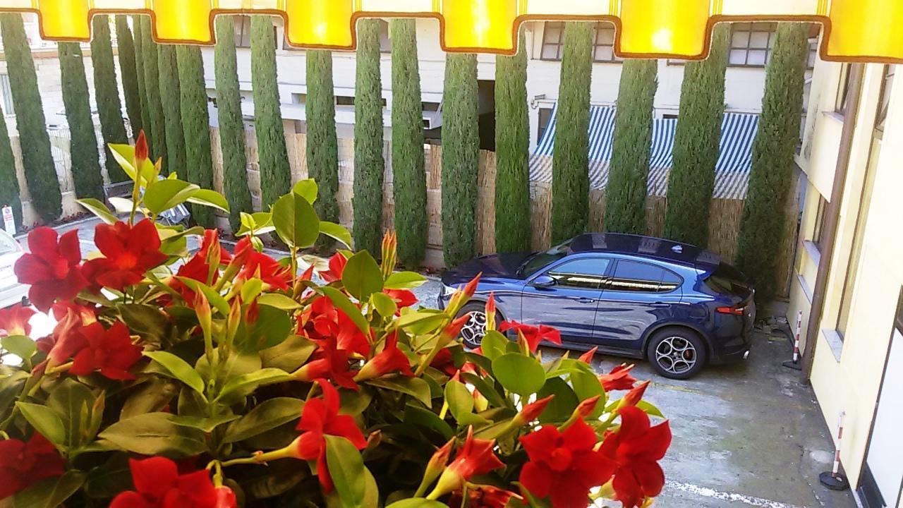 B&B Ai Cipressi ルッカ エクステリア 写真